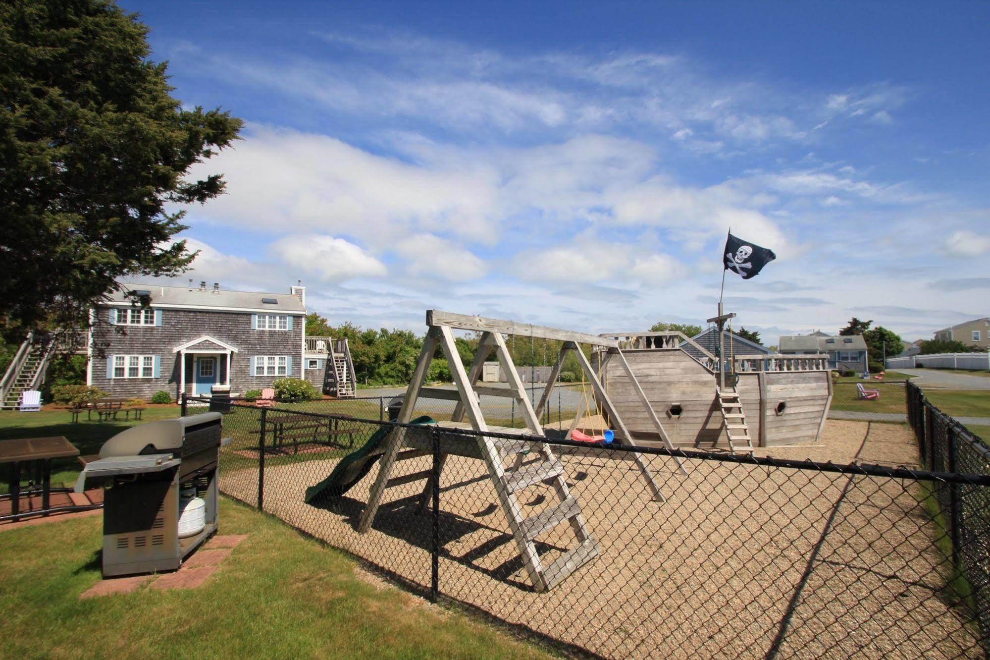Colonial Acres Resort West Yarmouth Extérieur photo