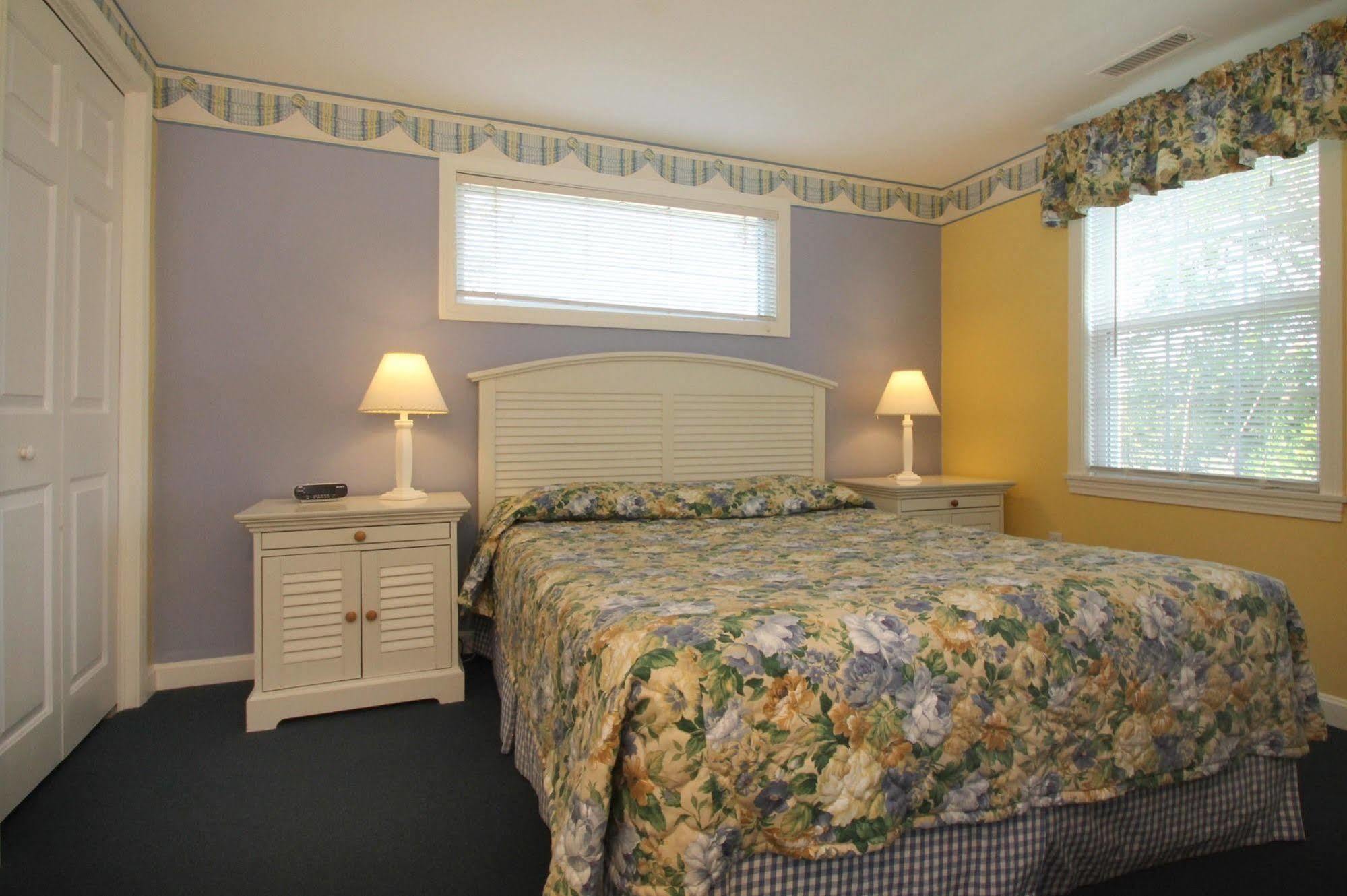 Colonial Acres Resort West Yarmouth Extérieur photo